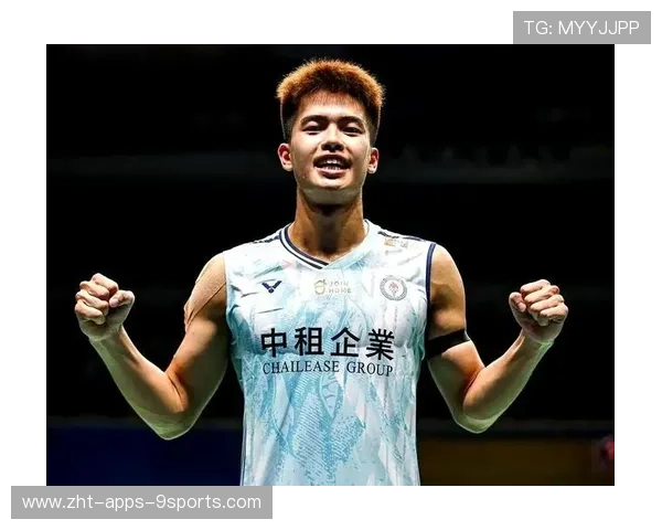 羽毛球后场点杀锐如刀，尽显高水平竞技魅力