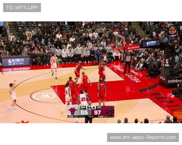 公牛防守轮转慢半拍，对手空位太多